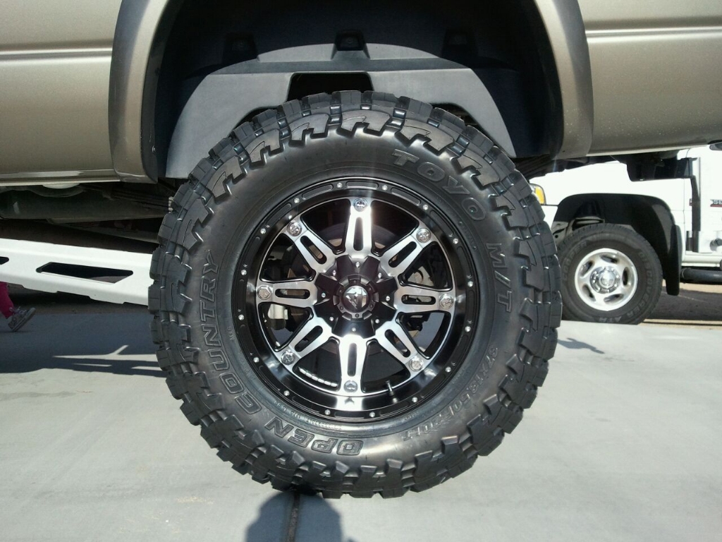 3250-black-fuel-hostage-wheels-2012-04-14_17.17.06.jpg