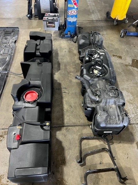 fuel tank swap - 70 gallon.jpg