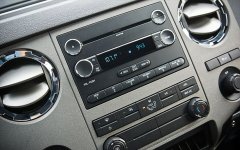2011-ford-f-250-radio.jpg